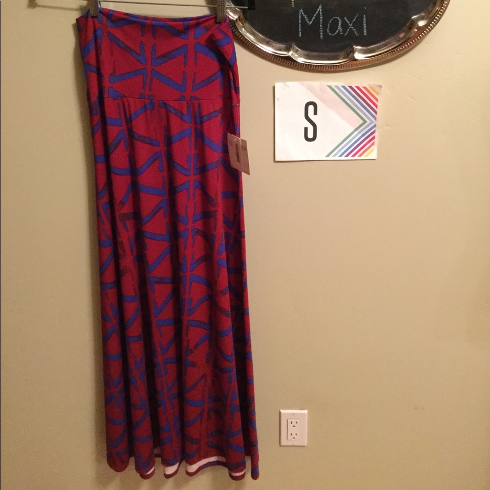 Small LuLaRoe Maxi Skirt